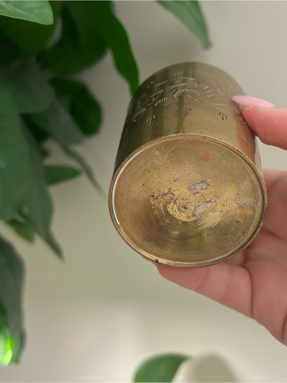 Vintage Brass Tumbler with Etched Floral Motif - Picture 3 of 4